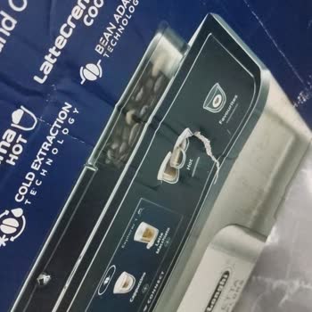 Delonghi Kahve Makinesi Sürekli Sıcaklık Sorunu Ve Kargo Hasarıyla Değişim İsteği