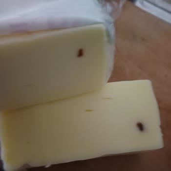Teksüt Kaşar Peynirinde Kırmızı Yabancı Madde: Hijyen Ve Güvenlik Sorunu