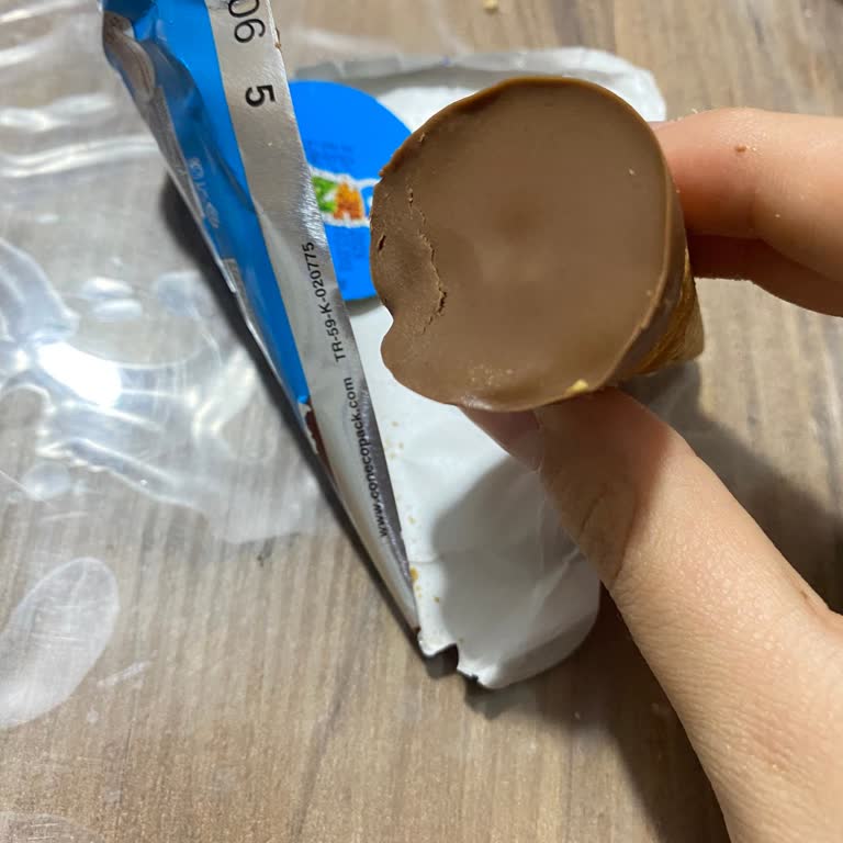Boncukları Çıkmayan Ozmo Şölen Cornet Fındıklı Üründe Üretim Hatası