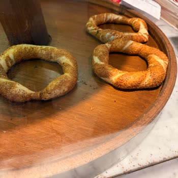 Simit Eksikliği Ve Olumsuz Personel Davranışı