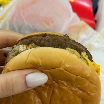 Mc Donald’s Hijyen Skandalı Ve Canlı Destek Sorunu İçin Tam İade