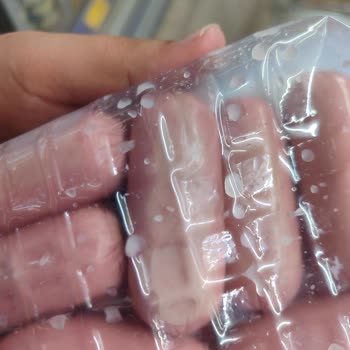 Tombik Kısa Sosislerinde Bayat Ve Bozulmuş Ürün Satışı