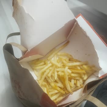 Popeyes’te Eksik Menü Ve Kalitesiz Patatesler