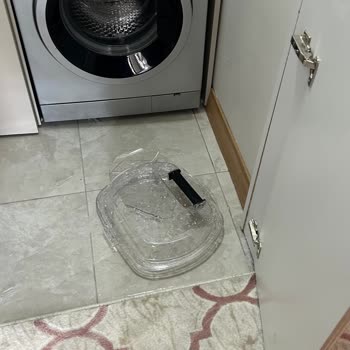 Yeni Kurutma Makinesinde Kapağın Aniden Açılması Ve Haznenin Kırılması Garanti Talebi