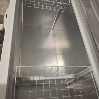 Beyaz İç Gövdeli Dondurucu Yerine Krom İç Gövdeli Ürün Teslim Edildi