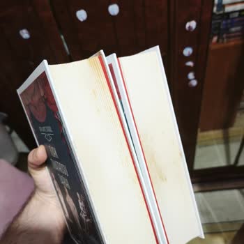 Küflenmiş Kitapların Değişimi Ve Kısmi İadesi Reddedildi