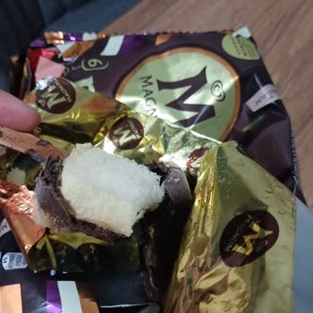 A101 Manavgat Şubesinde Magnum Dondurmasının Bozuk Çıkması Ve Denetimsizlik Şikayeti