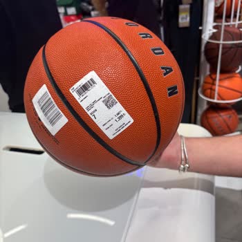 Intersport Jordan Basketbol Topu Etiket Fiyatı Ve Müdürün Kaba Tutumu Satışı Engelledi