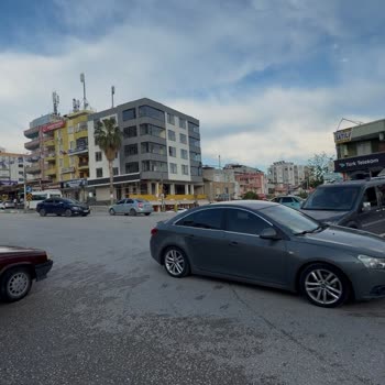 Kozan Bulvarı Trafik Işıkları Çalışmıyor, Çocuk Ve Engelli Güvenliği Tehlikede