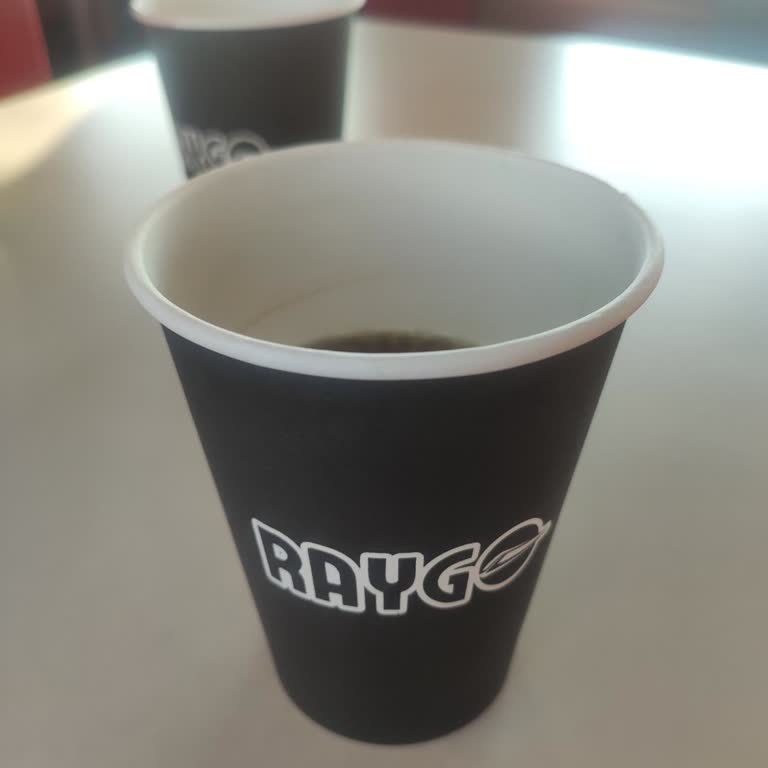 TCDD Yüksek Hızlı Tren Restoranında Çay Yerine Siyah Sıvı Verildi, İade Talebi Reddedildi