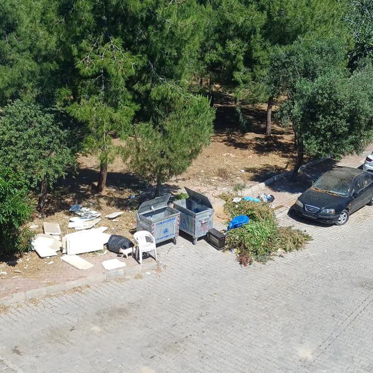 Çamlık Mahallesi’nde Çöp Toplama İhmali Yangın Tehdidi Oluşturuyor