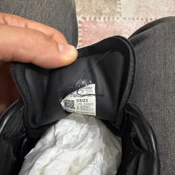Hepsiburada Orijinal Olmayan Adidas Ayakkabı Nedeniyle Maddi Zarar Ve Çözüm Talebi