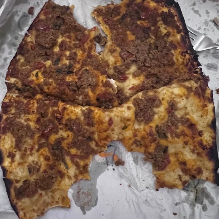 Mikrodalga Isıtmasıyla Gelen Kuru Ve Sıcak Lahmacun Şikayeti