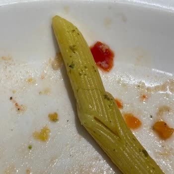Çiğ Tavuk Ve Hijyen Sorunu Nedeniyle Mide Rahatsızlığı, İade Talebi