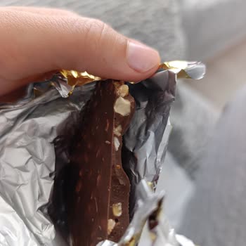 Ülker Çikolatasında Kıl Bulundu, Sağlık Ve Hijyen Endişesi