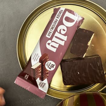 Süre Dolmamış Protein Barı Bozuk Tadıyla Mide Rahatsızlığına Neden Oldu