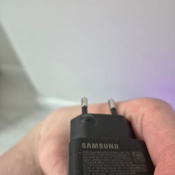 Şişen Media Markt Adaptöründe Güvenlik Riski Ve Ücretsiz Değişim Talebi