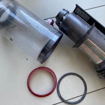 Dyson V15 İç Haznedeki Halkaların Yerinden Çıkması Ve Ücretli Parça Talebi