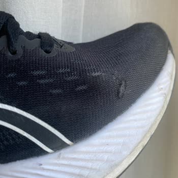 Asics Ayakkabısının Kısa Sürede Yırtılması Ve Trendyol'da Çözüm Eksikliği