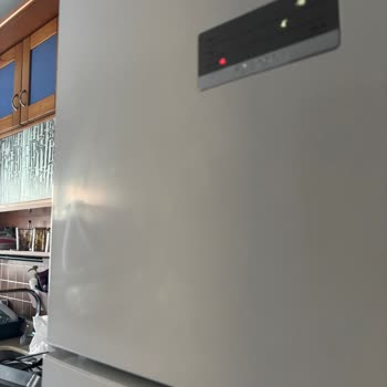 Teşhir Ürün Olarak Gelen Buzdolabının Hasarlı Ve Kusurlu Durumu