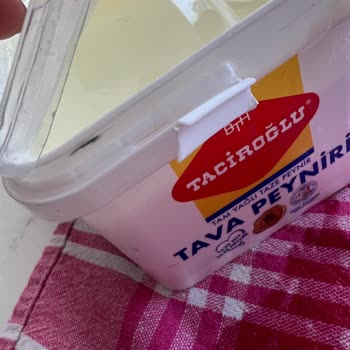 Migros’tan Tava Peynirinde Küflenme: Gıda Güvenliği Endişesi