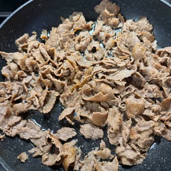 BİM Dönerinde Mavi Plastik Parça Tespit Edildi Gıda Güvenliği Sorunu