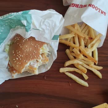 Sipariş Hatası Ve Kalitesiz Burger Deneyimi Şikayetimiz