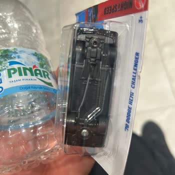 Watsons'ta Satılan Mattel Hot Wheels Arabasının Kusurlu Olması Tüketiciyi Hayal Kırıklığına Soktu