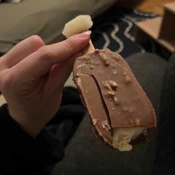 Migros Mağazasından Aldığım Magnum Dondurmalar Erimiş Ve Tekrar Dondurulmuş