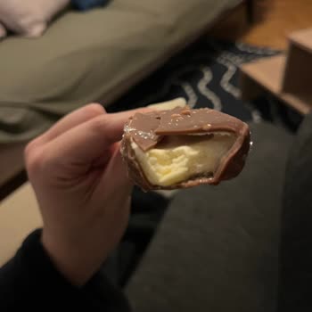 Migros Mağazasından Aldığım Magnum Dondurmalar Erimiş Ve Tekrar Dondurulmuş