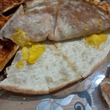 Domino’s Esenyurt Şubesinde Kalitesiz Pizza Ve Karmakarışık Sipariş