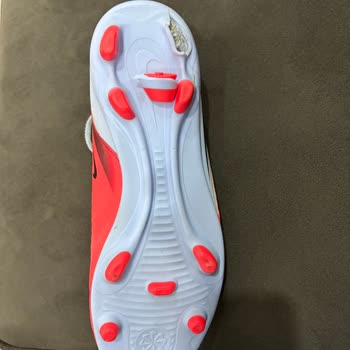 Kısa Sürede Kırılan Nike Krampon Mağaza Reddi Ve İade Talebi