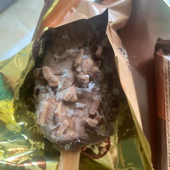 Kırık Ve Ekşi Magnum Mini Dondurması Çocuğuma Sağlık Riski Yarattı