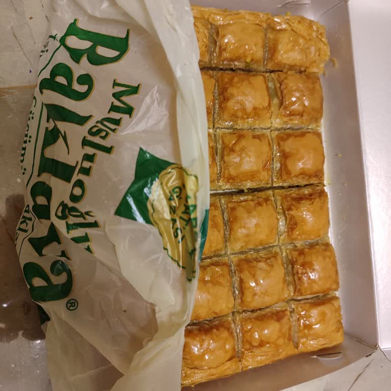 Soğuk Kadayıf Yerine Baklava: Yanlış Teslimat Ve İlgisiz Şube