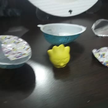 Hello Kitty Sürpriz Yumurtalarında Yanlış Ve Kalitesiz Oyuncak Çıktı