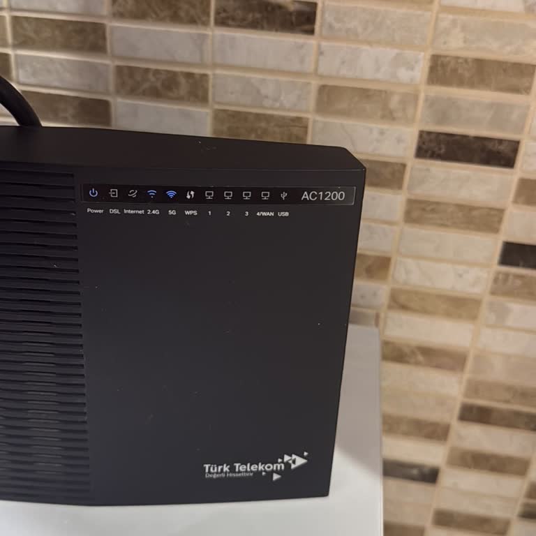Sürekli İnternet Kesintisi Ve Çözüm Eksikliği