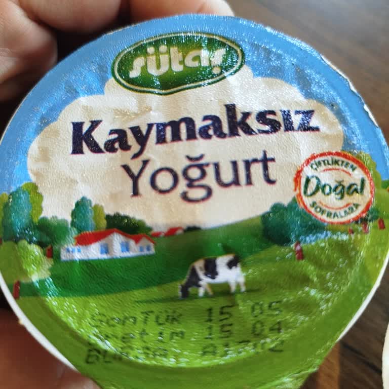 Buz Gibi Döner Ve Süresi Geçmiş Yoğurt İçin Sağlık Endişesi Ve İade Talebi