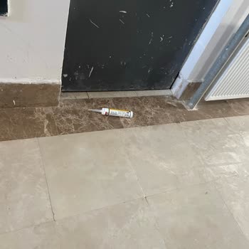 Adana 953 Konut Buruk’taki Temizlik Ve Bakım İhmali Çözüm Bekliyor