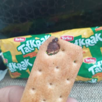 Hijyen Sorunu Yabancı Madde Bulunan Kraker Ve Cevapsız Torku İletişimi