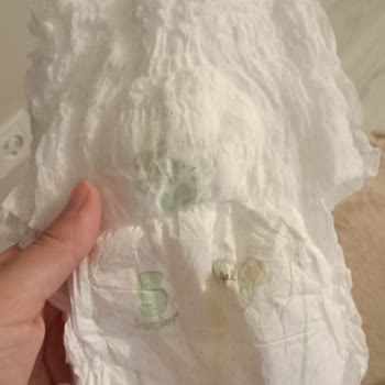 Yırtık Bezler Ve Mağaza Yardım Eksikliği