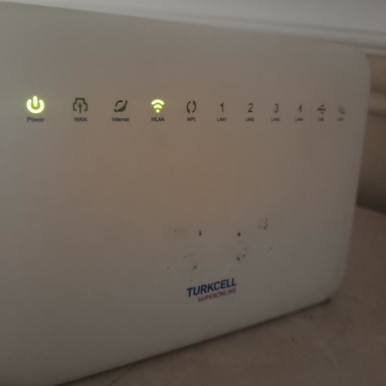 Kocaeli Çayırova'da İnternet Kesintisi Günlerdir Çözülmedi Ve Acil Çözüm Talebi