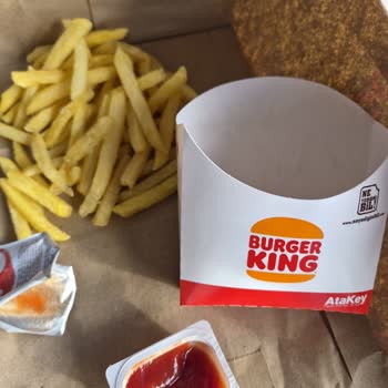 Burger King Şubesinde Eksik Ayran Ve Soğuk Patates Kızartması Şikayeti