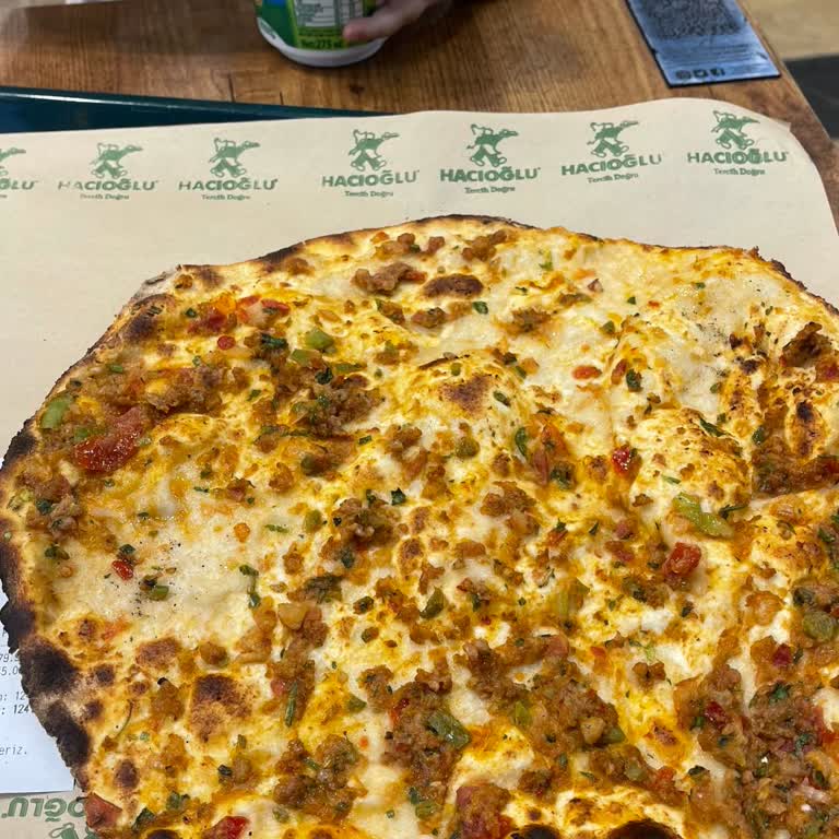 Esenler Şubesinde Lahmacun Doluluğu Yetersiz Ve Personel Cevabı Umursamaz