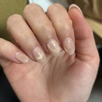 Rabia Köksal Beauty Tırnak Diplerime Jelin Eşit Ve Düzgün Sürülmediğini Fark Ettim