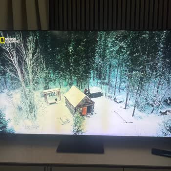 Samsung TV’de Tekrarlayan Sarı Şerit Arızası Ve Mağduriyetim