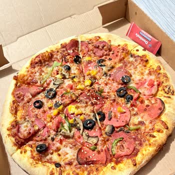 Domino's Şubesinde Jambonlu Pizza Gelmedi Ürünler Küçük Ve Çalışanlar Saygısız