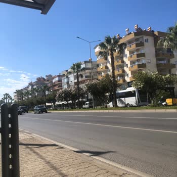 Acil Durumda 3 Numaralı Otobüs Saatlerine Uymadı, Şoför Duranı Görmezden Geldi