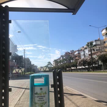 Acil Durumda 3 Numaralı Otobüs Saatlerine Uymadı, Şoför Duranı Görmezden Geldi