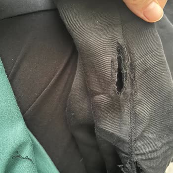 Mihrace Giyim'den Aldığım Takım Hızlıca Deforme Oldu Ve Cevap Alamadım
