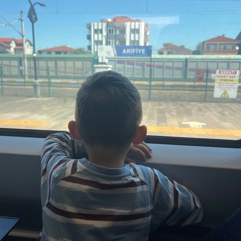 YHT Personelinin Çocuklu Yolculara Yönelik Kaba Uyarısı